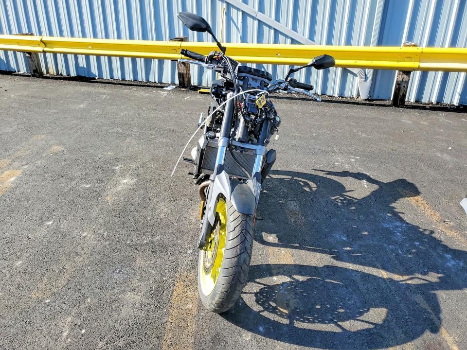 2016 Yama FZ07