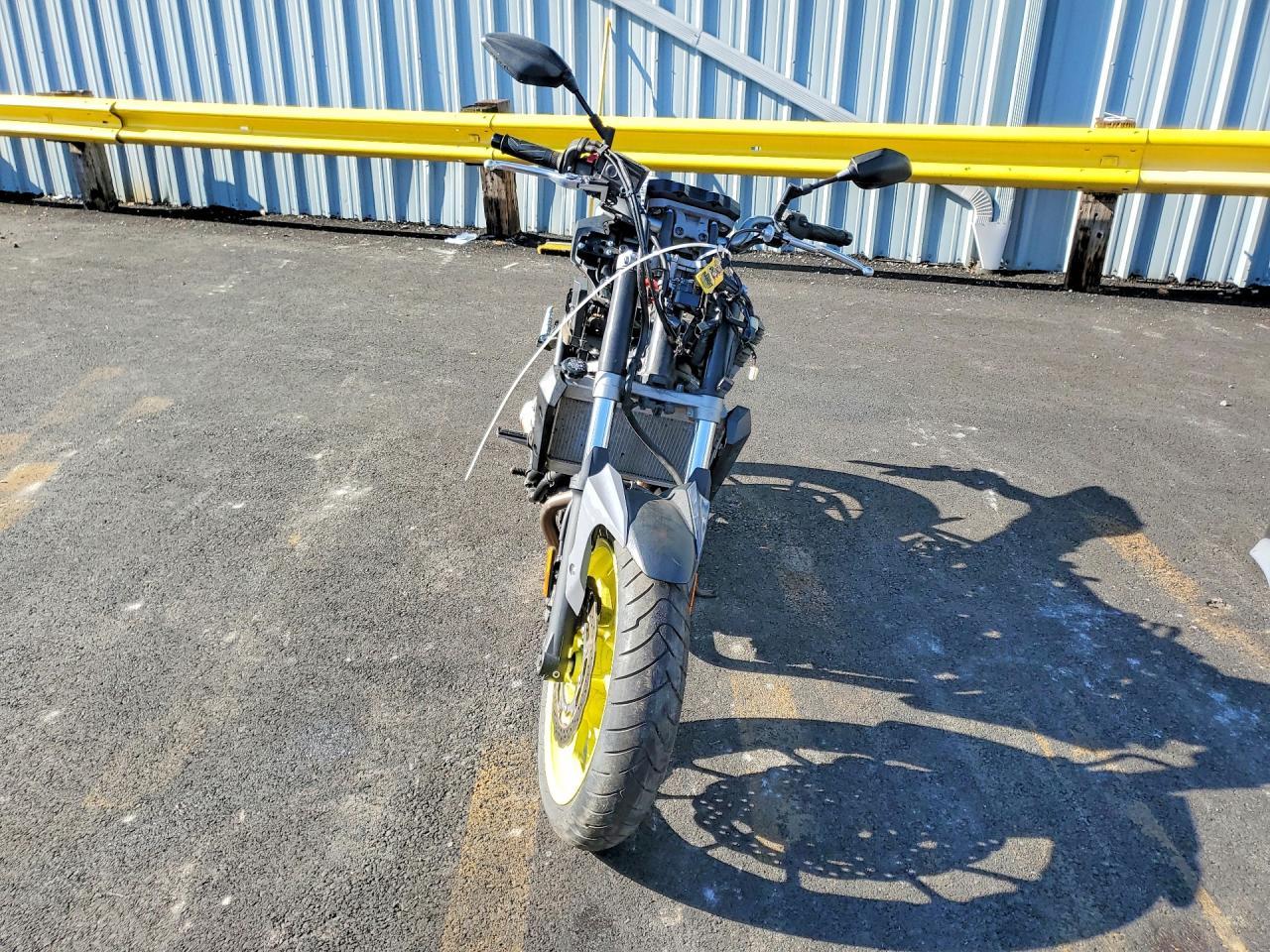 2016 Yama FZ07