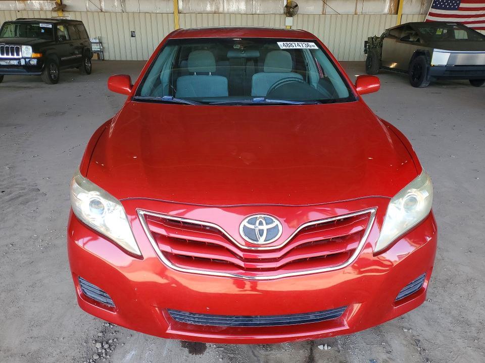 2010 Toyota Camry le