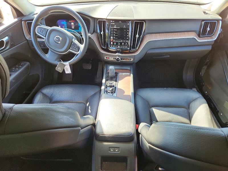 2022 Volvo Xc60 B5 Momentum