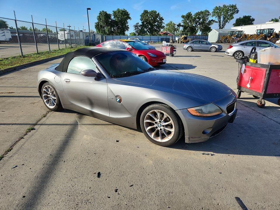 2004 BMW Z4 2.5