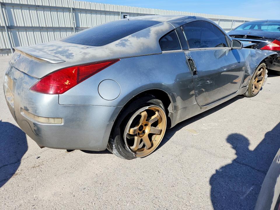 2004 Nissan 350z Base