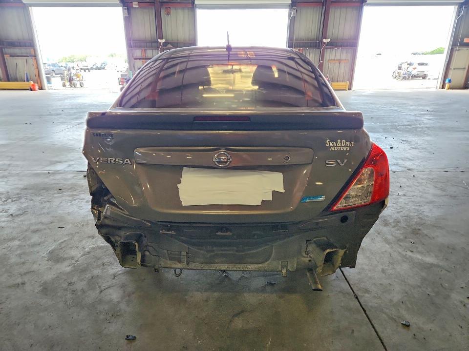 2015 Nissan Versa 1.6 sv