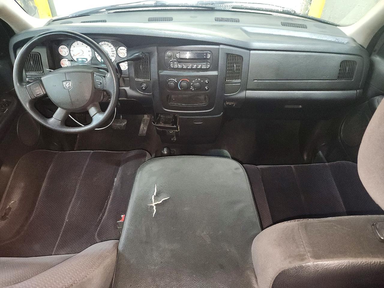 2005 Dodge RAM 1500 ST