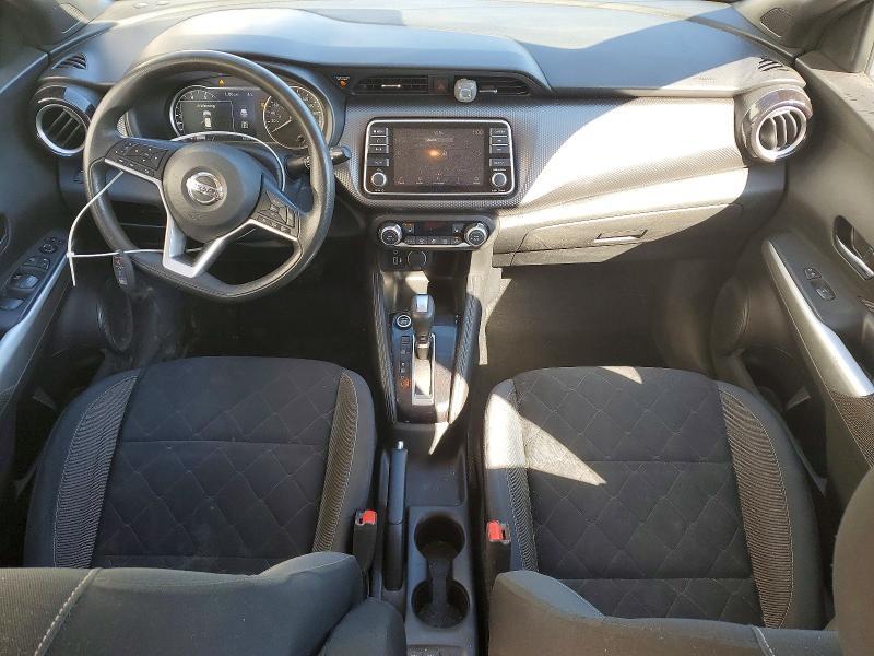 2019 Nissan Kicks s