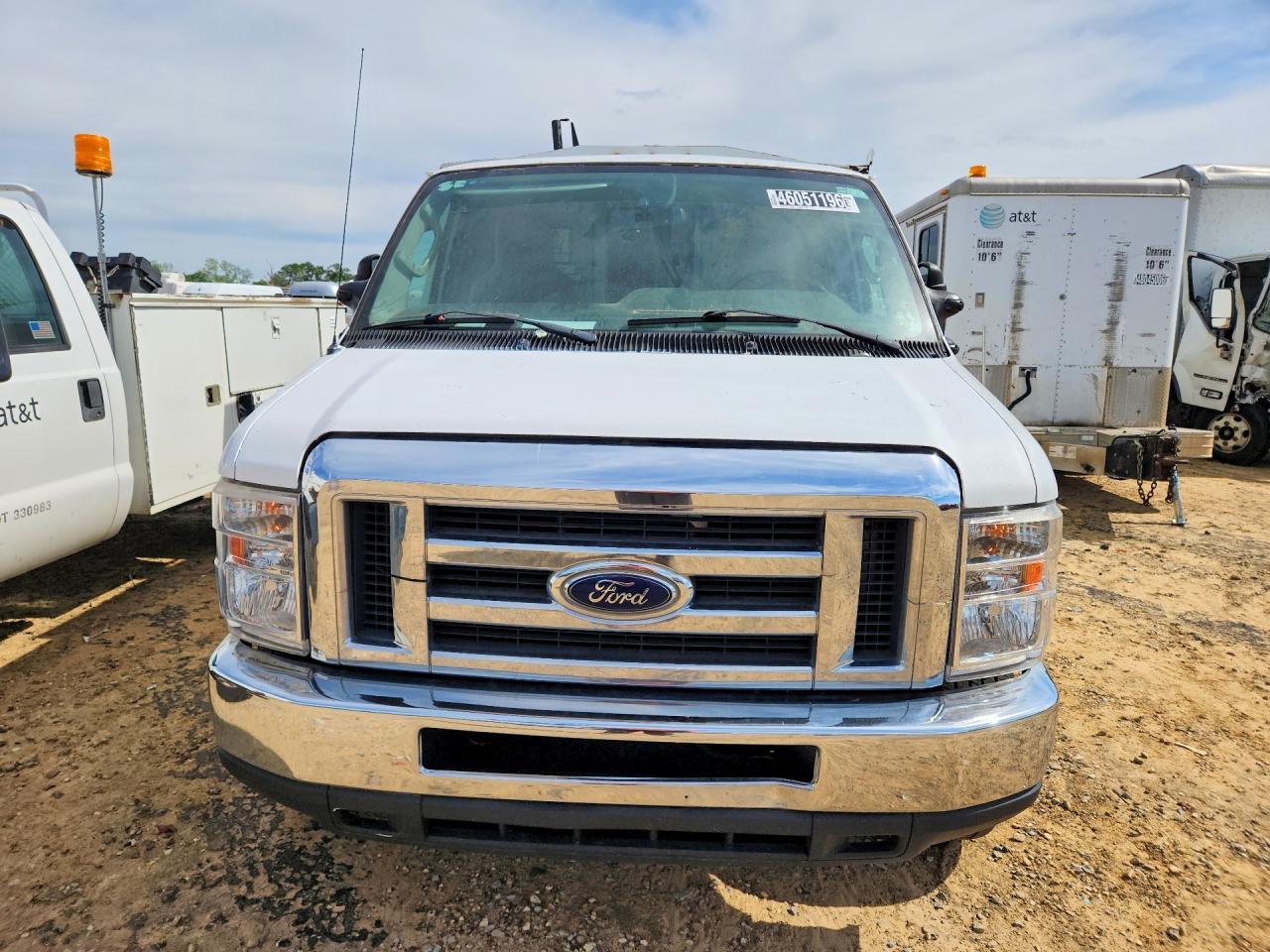 2019 Ford E350 Utility / Service Truck