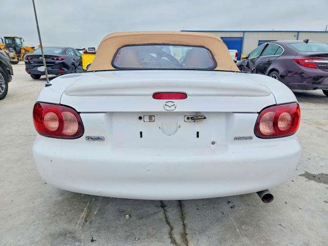 2002 Mazda Mx-5 Miata Base