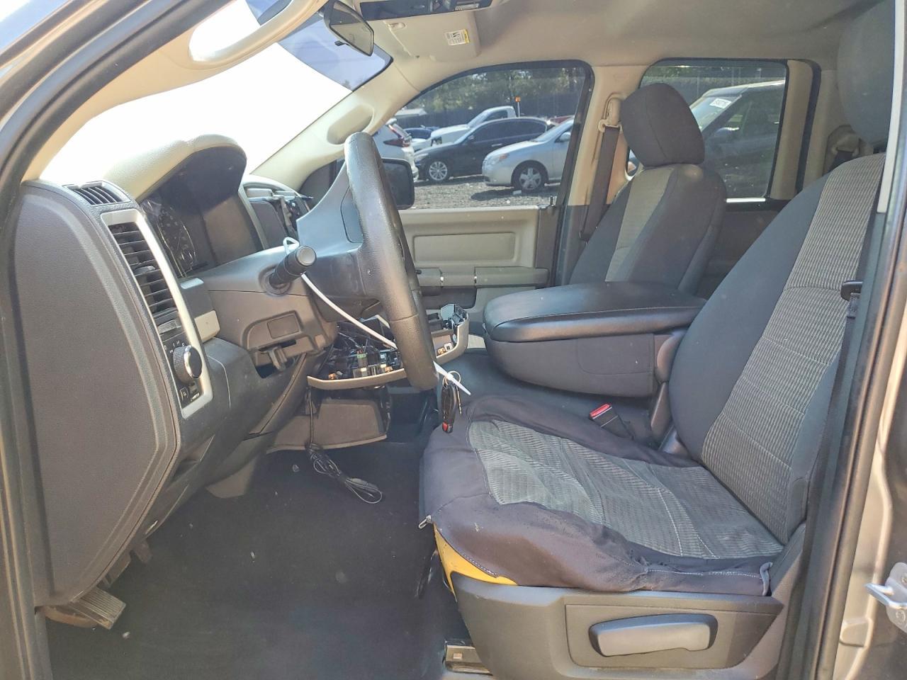 2012 Dodge RAM 1500 SLT