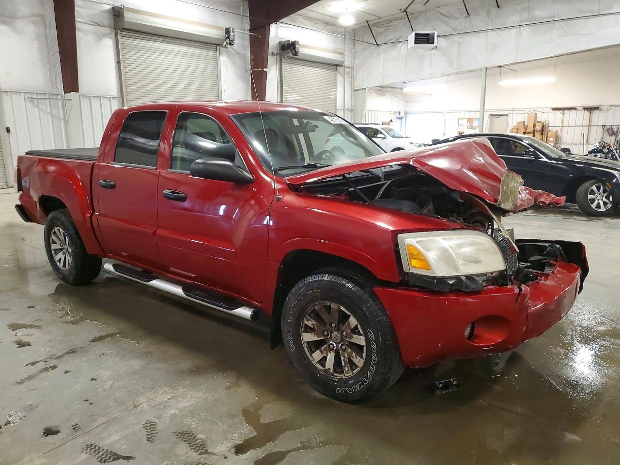 2008 Mitsubishi Raider LS
