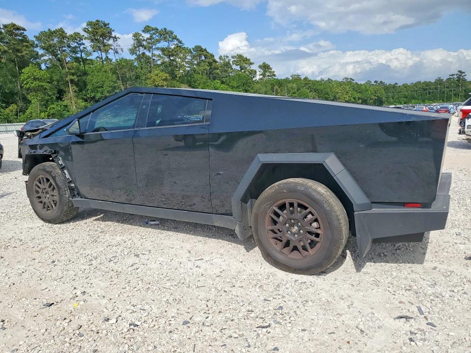 2025 Tesla Cybertruck