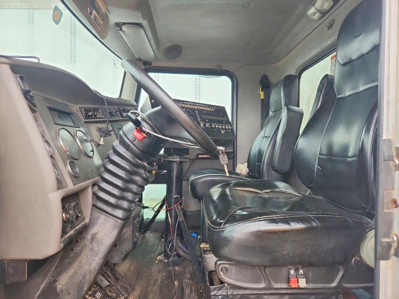 2020 Kenworth Construction T370