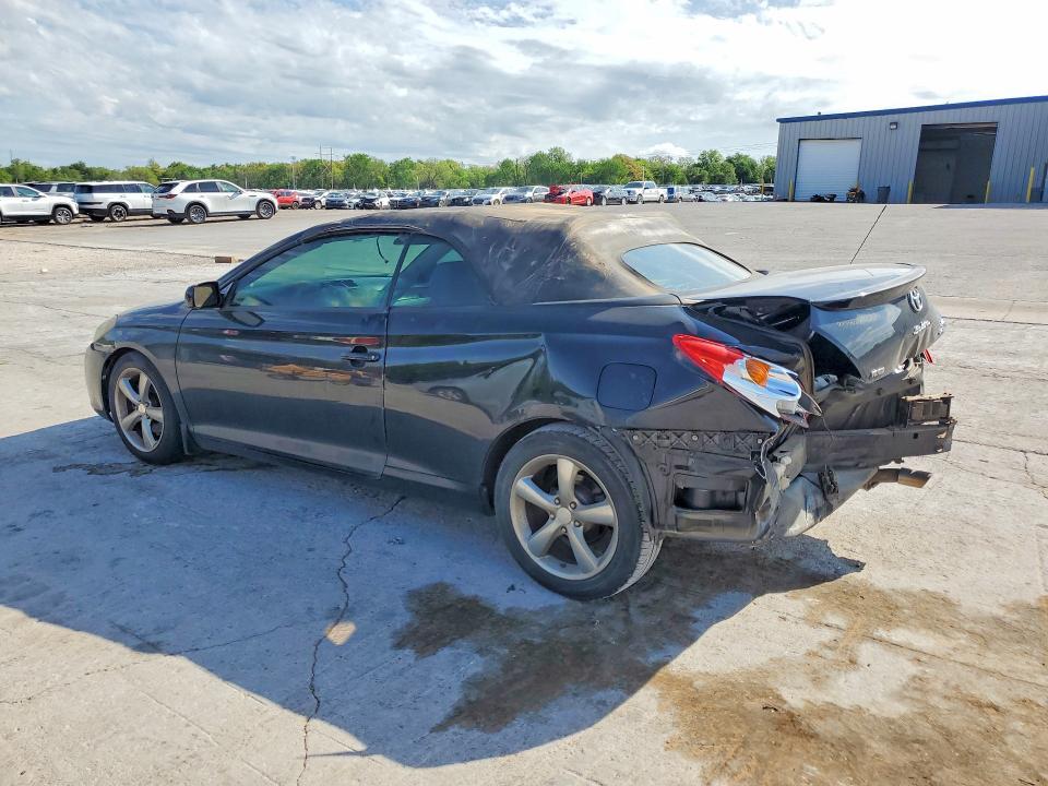 2004 Toyota Camry Solara sle V6