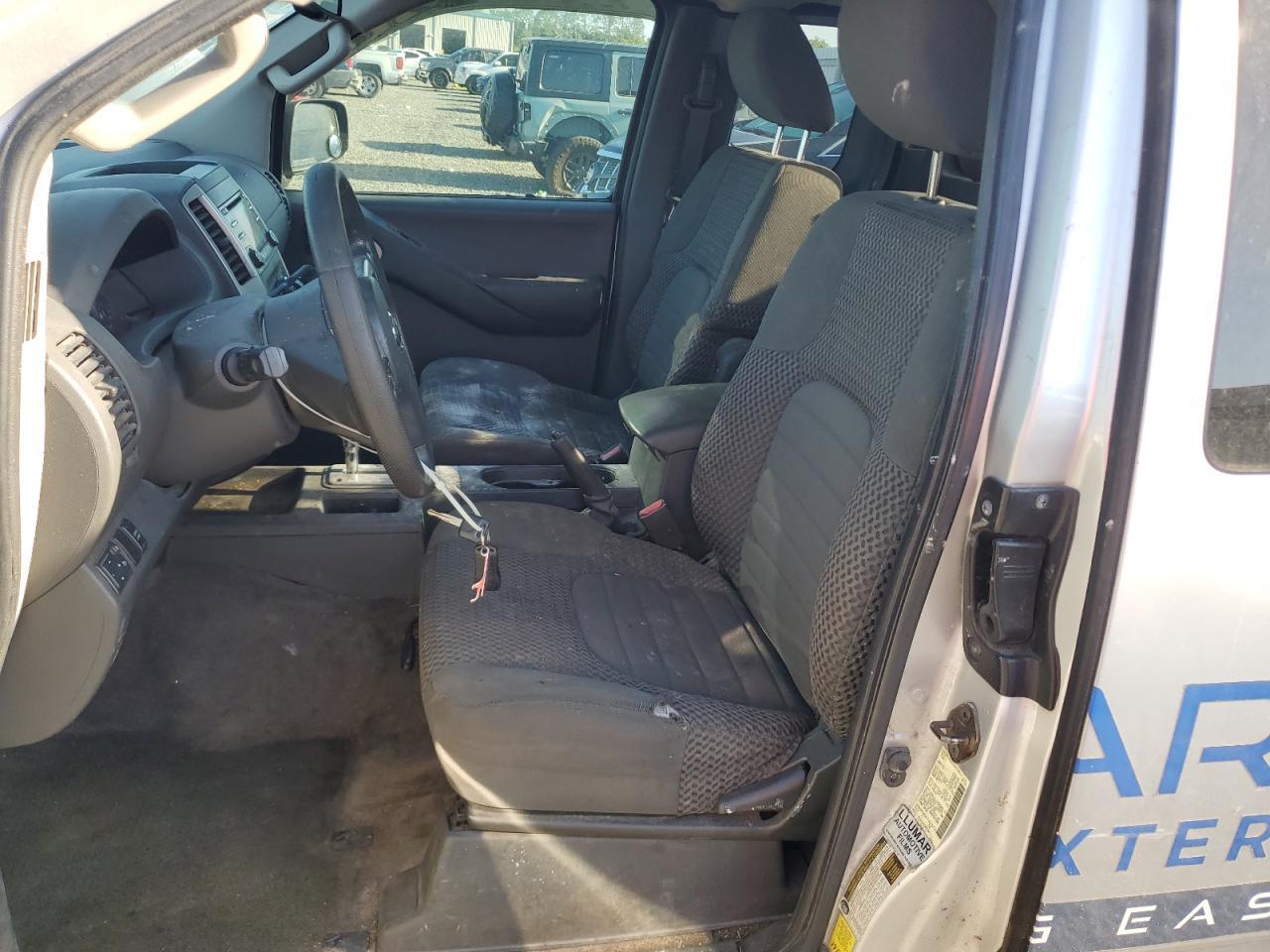 2014 Nissan Frontier SV V6