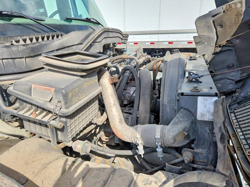 2013 International MA025 BOX Truck
