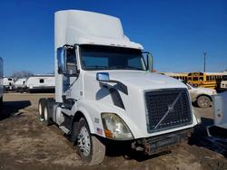 2014 Volv O VNL Semi Truck en venta en Elgin, IL