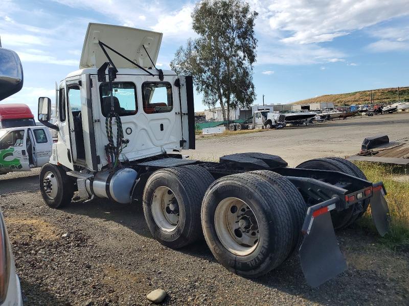 2021 Freigliner 2021 Freightliner Cascadia 126 Semi Truck