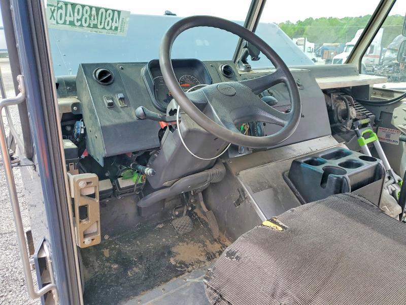 2020 Freightliner MT45G Chassis Delivery Truck