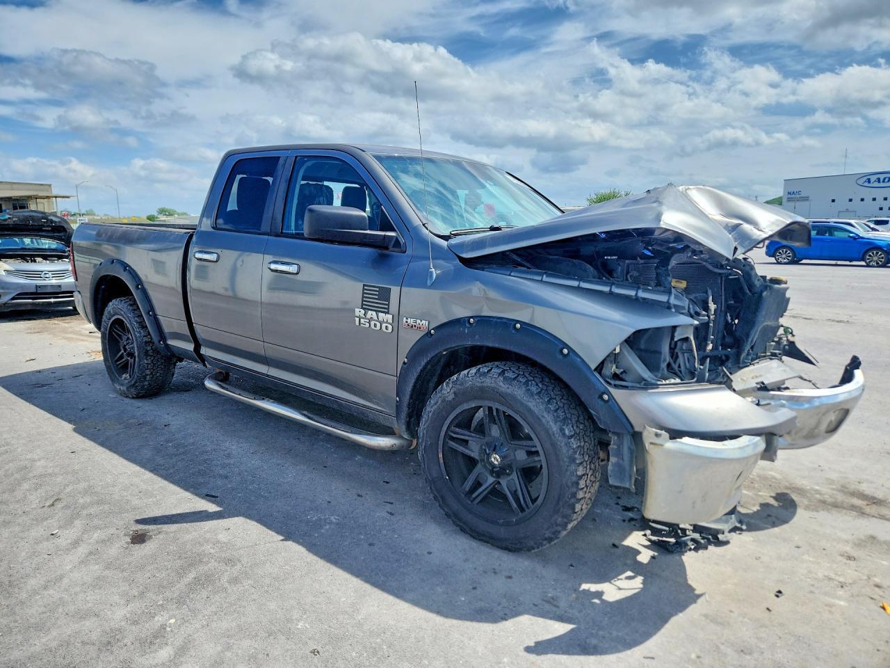 2013 Dodge RAM 1500 SLT