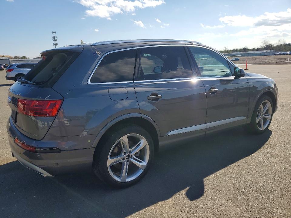 2019 Audi Q7 Prestige
