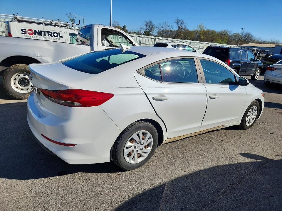 2018 Hyundai Elantra se