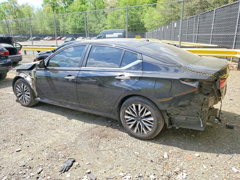 2023 Nissan Altima sv