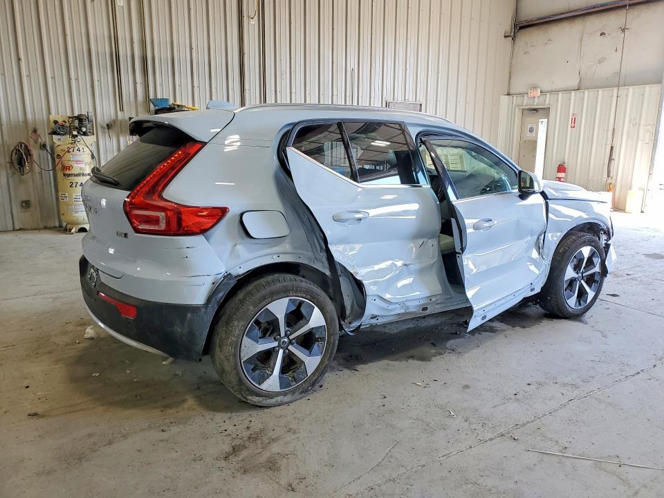 2025 Volvo Xc40 Plus