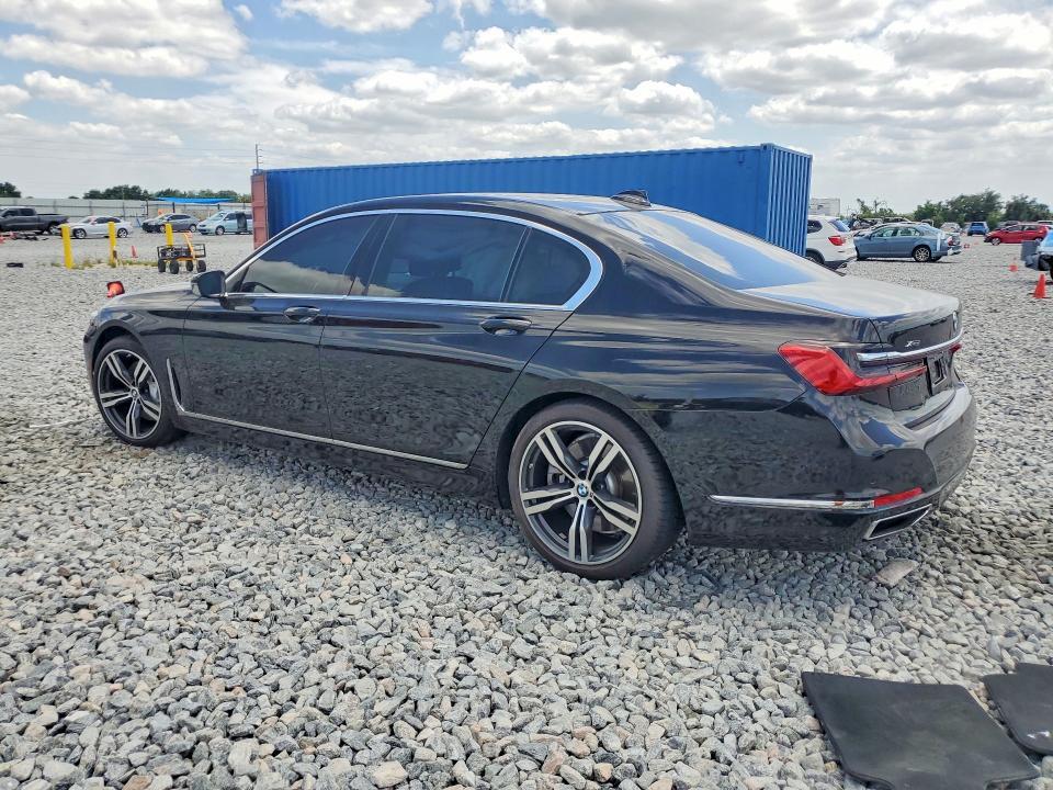 2021 BMW 750 xi