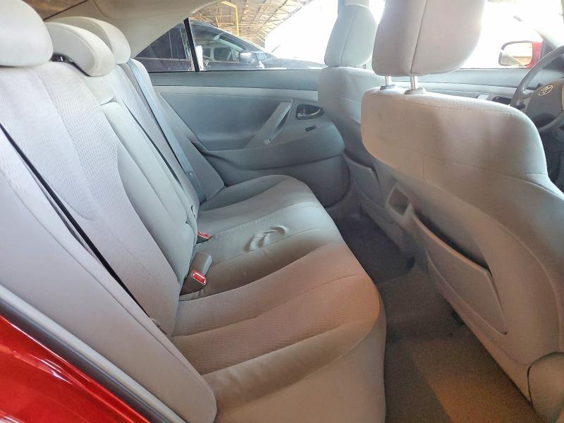 2010 Toyota Camry le