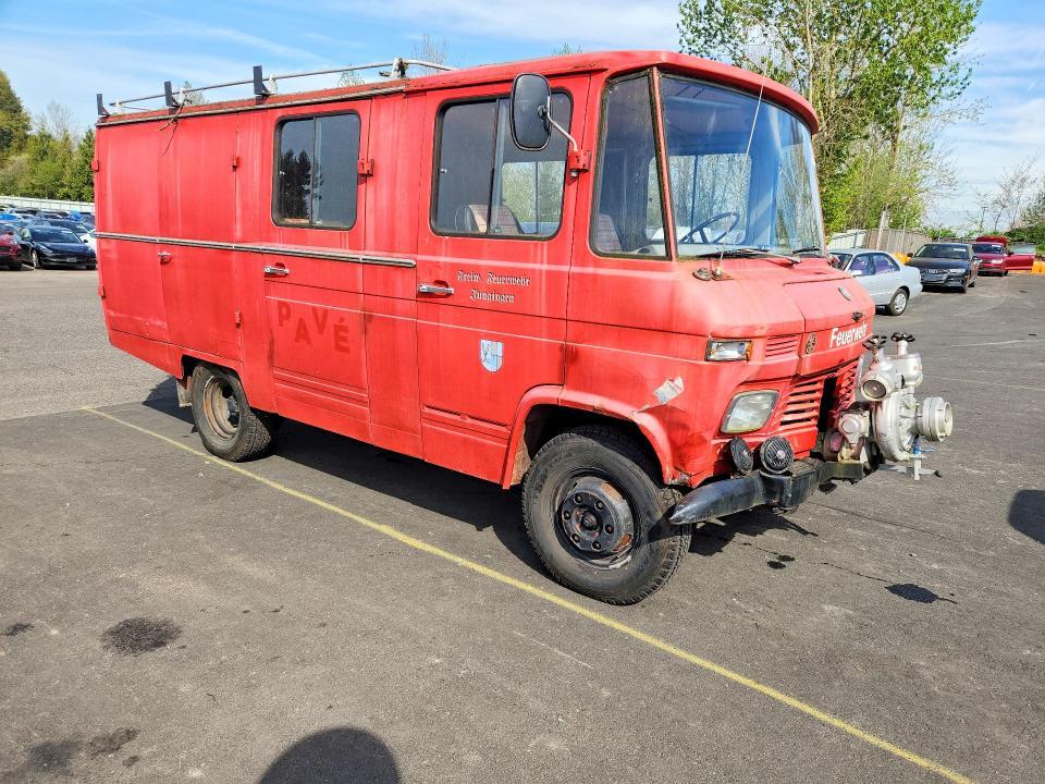 1967 Mercedes-Benz T230