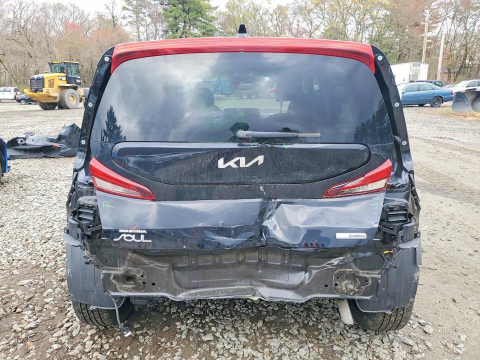 2022 KIA Soul ex