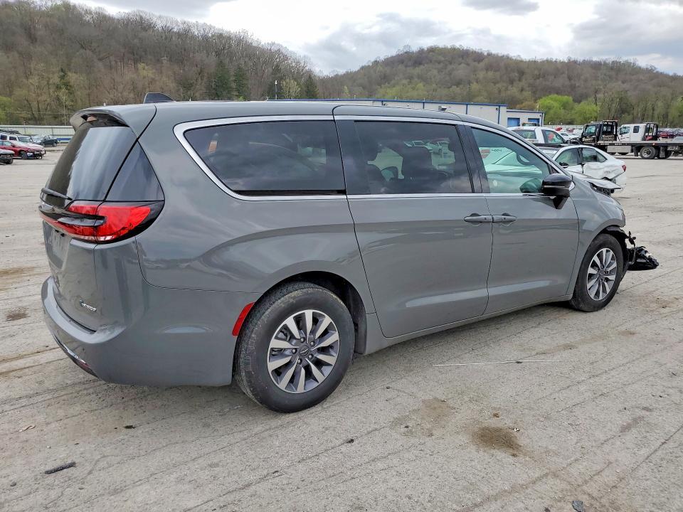 2025 Chrysler Pacifica Hybrid Select