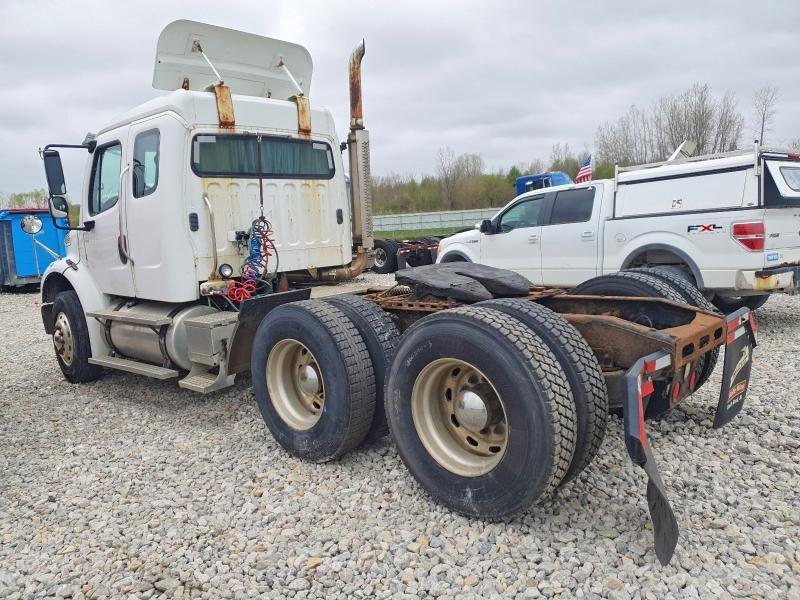 2005 Freightliner Business Class M2 Semi Truck