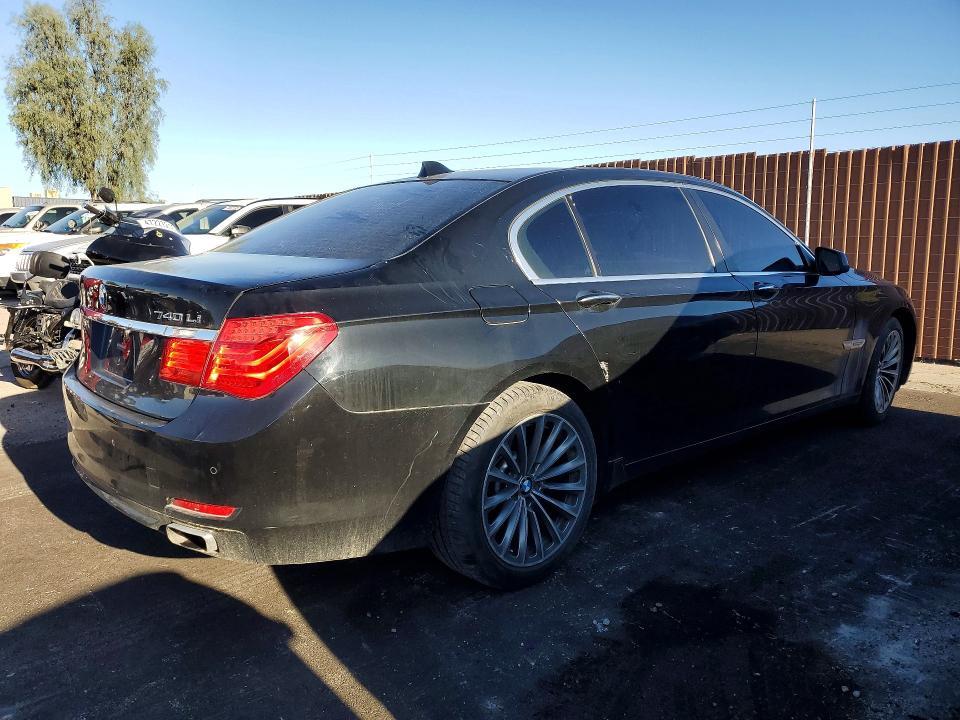 2011 BMW 740 li