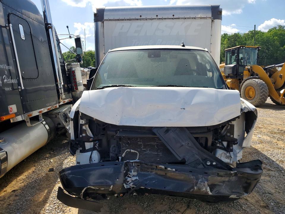 2021 GMC Savana BOX Truck