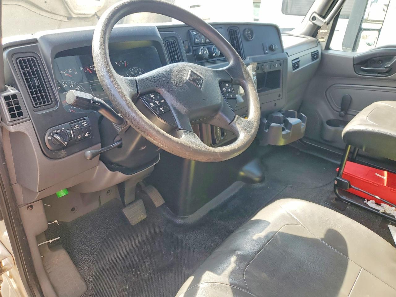 2020 International MV607 BOX Truck