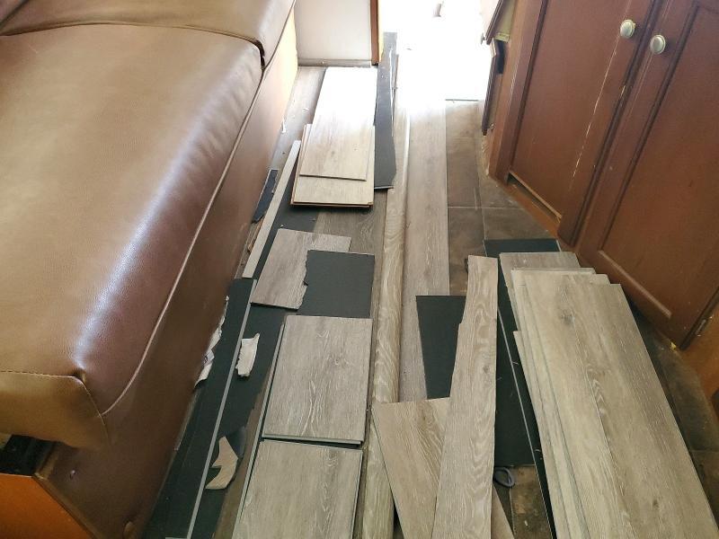 2012 Winnebago Sunnybrook Camper
