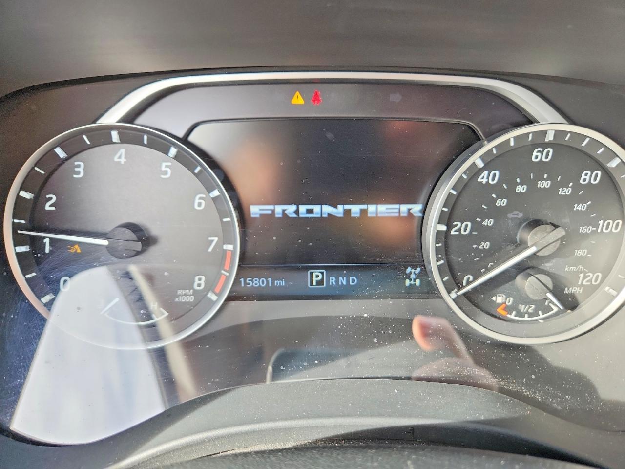2024 Nissan Frontier SV