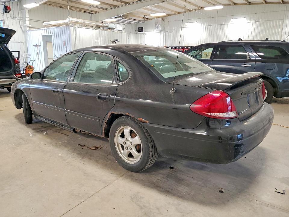 2006 Ford Taurus se