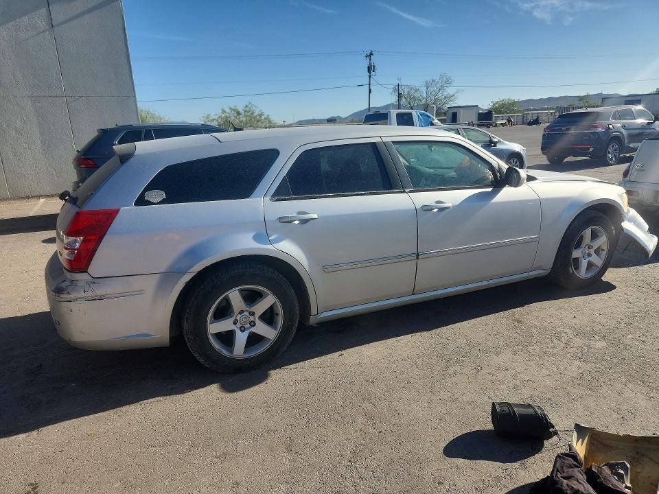 2008 Dodge Magnum sxt