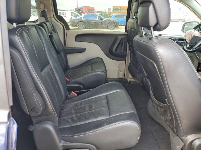 2012 Chrysler Town & Country Touring