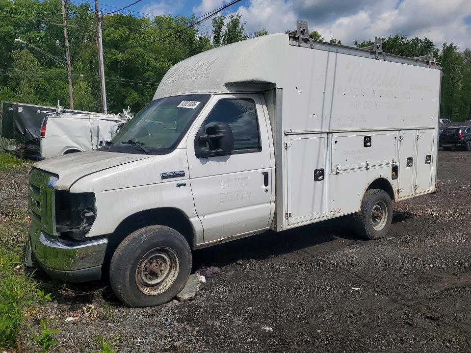 2013 Ford E350