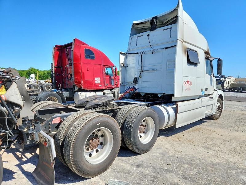 2014 Volvo Vnl Semi Truck