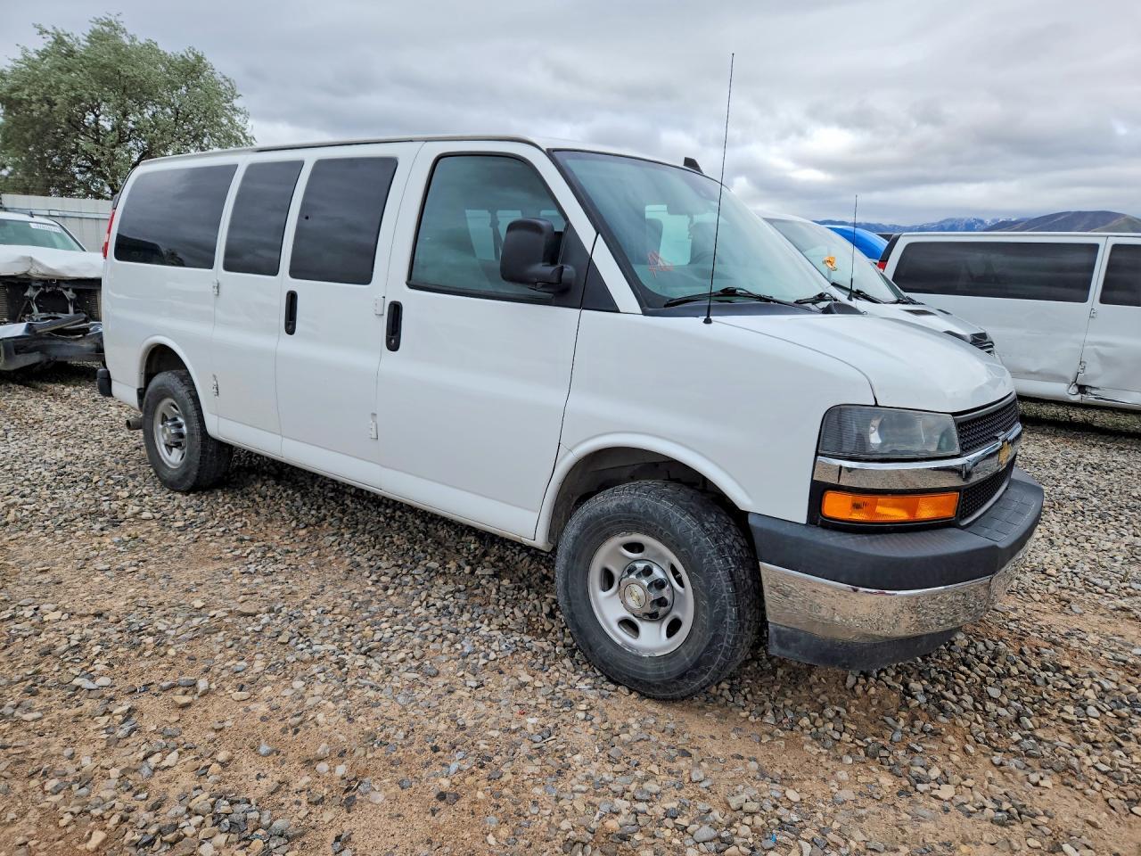 2020 Chevrolet Express G2500 LT