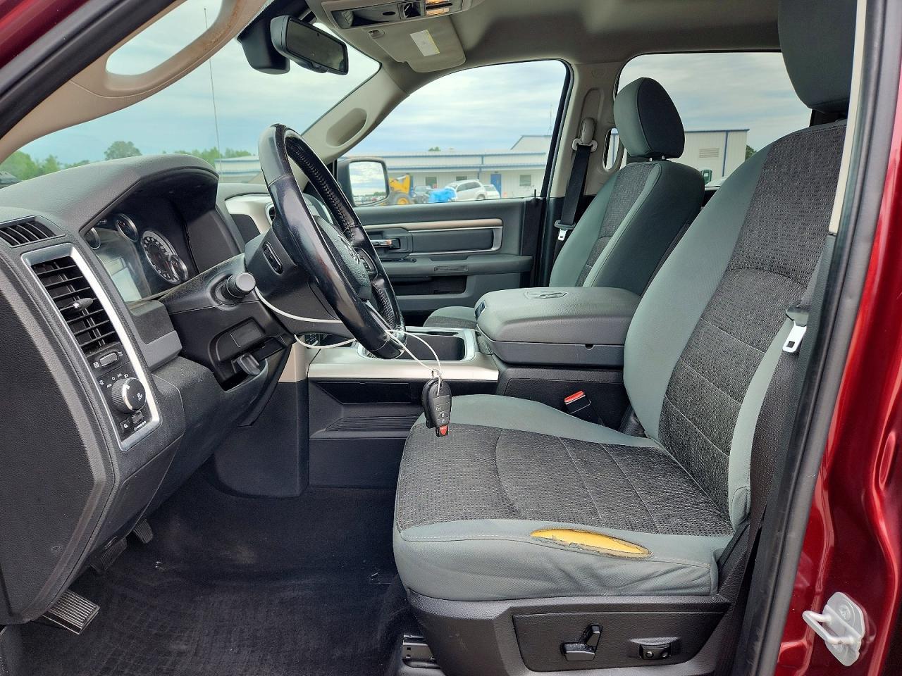 2016 Dodge RAM 1500 SLT