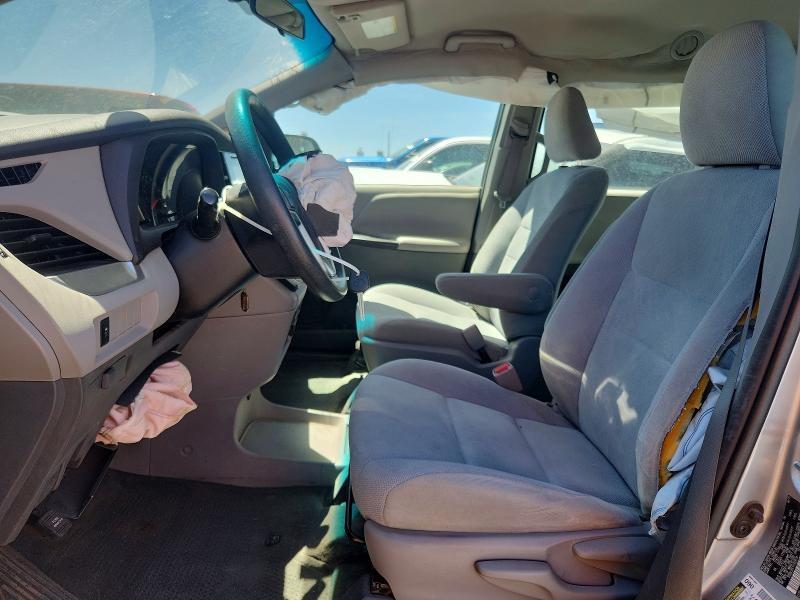 2015 Toyota Sienna l 7-passenger