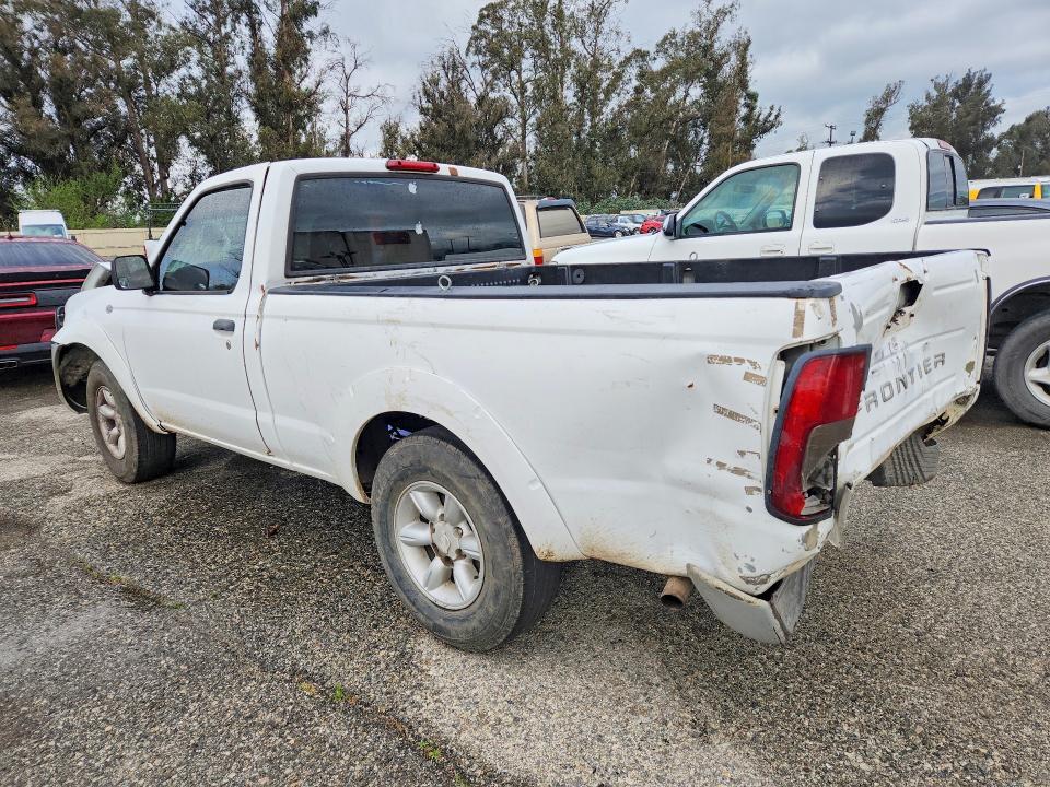 2001 Nissan Frontier XE