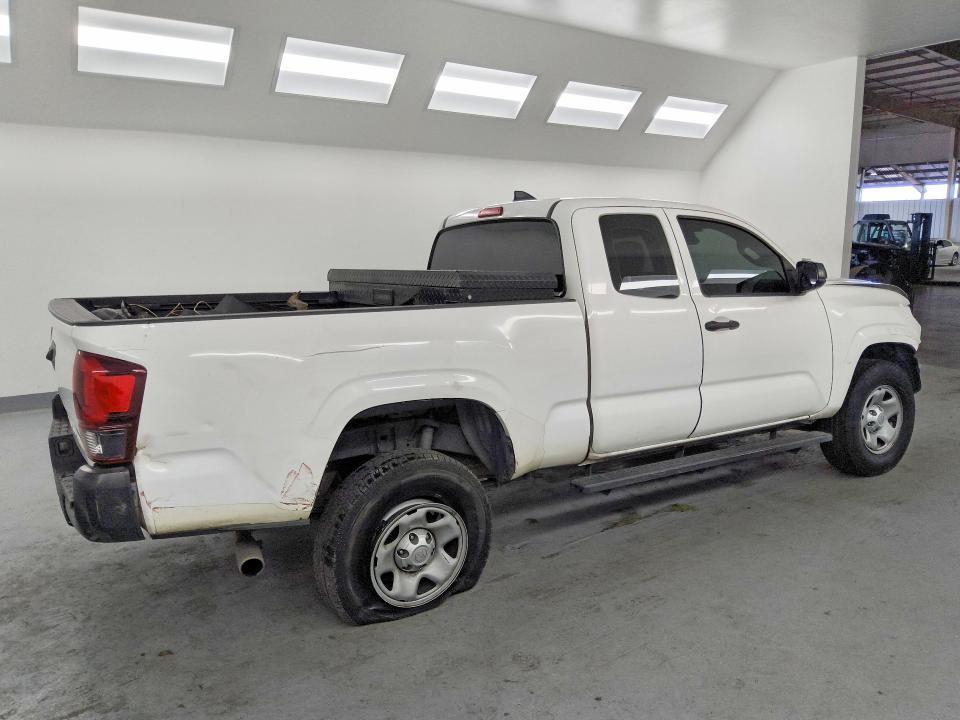 2018 Toyota Tacoma SR