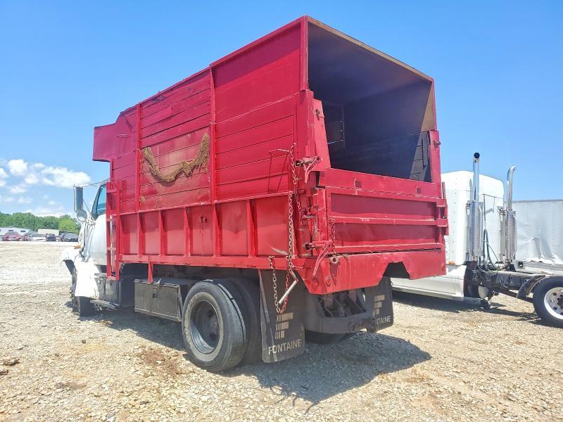 2001 Sterling L7500 Chipper Truck