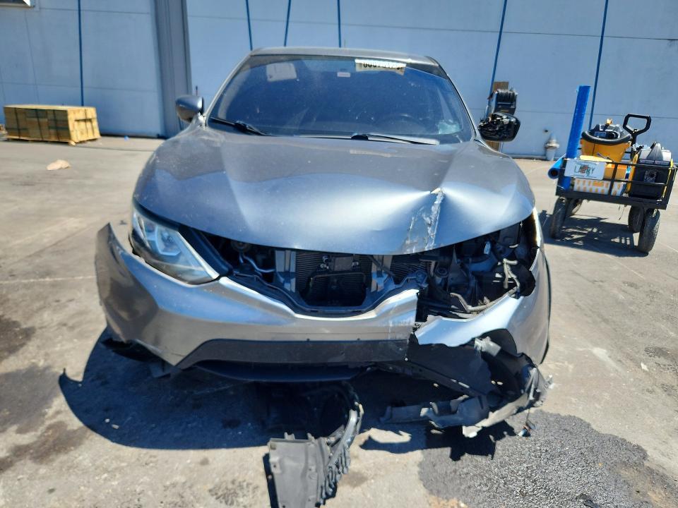 2018 Nissan Rogue Sport s