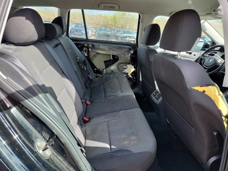 2016 Volkswagen Golf Sportwagen s